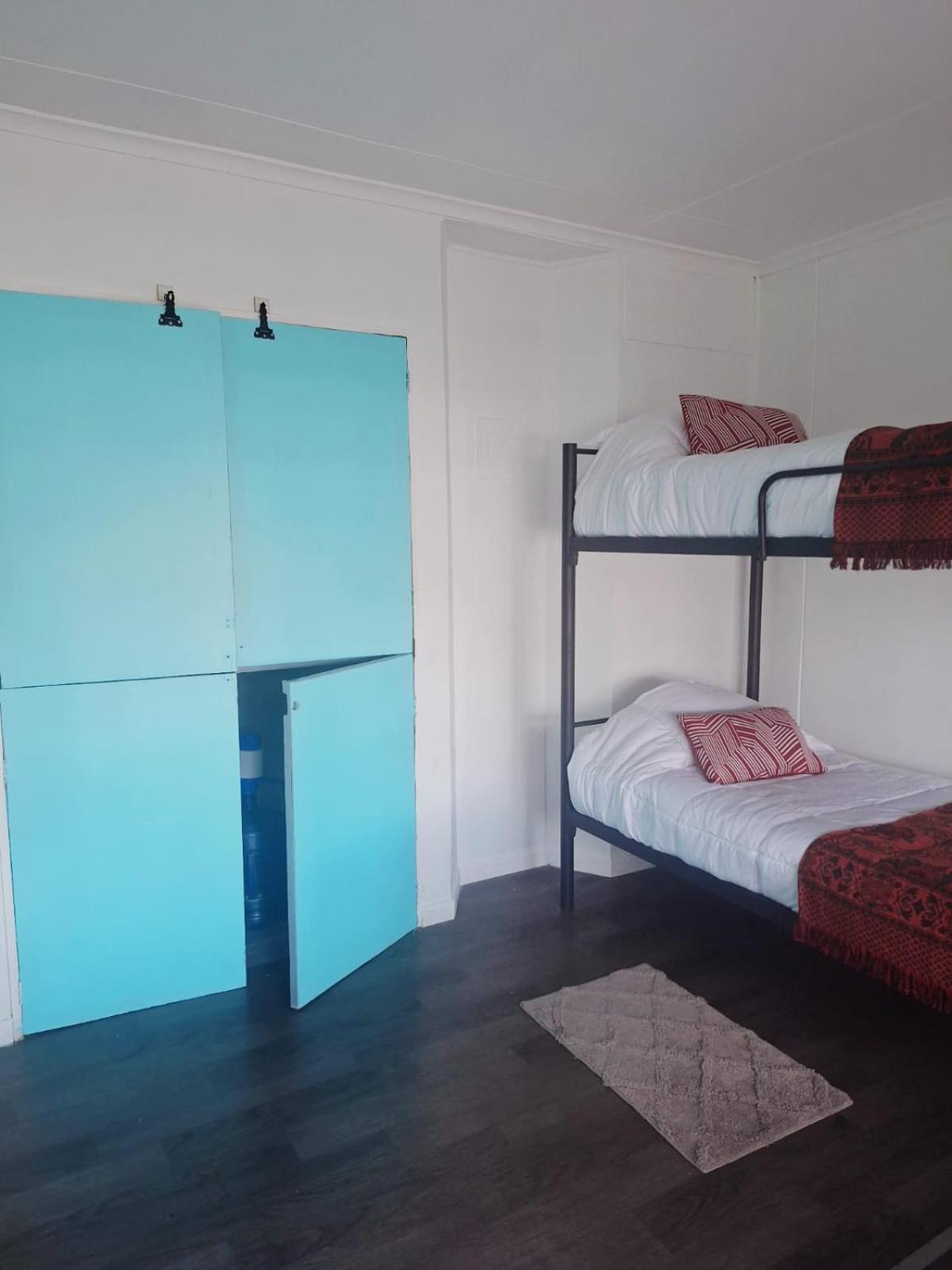 Hostel Kuntur Puerto Natales Kültér fotó