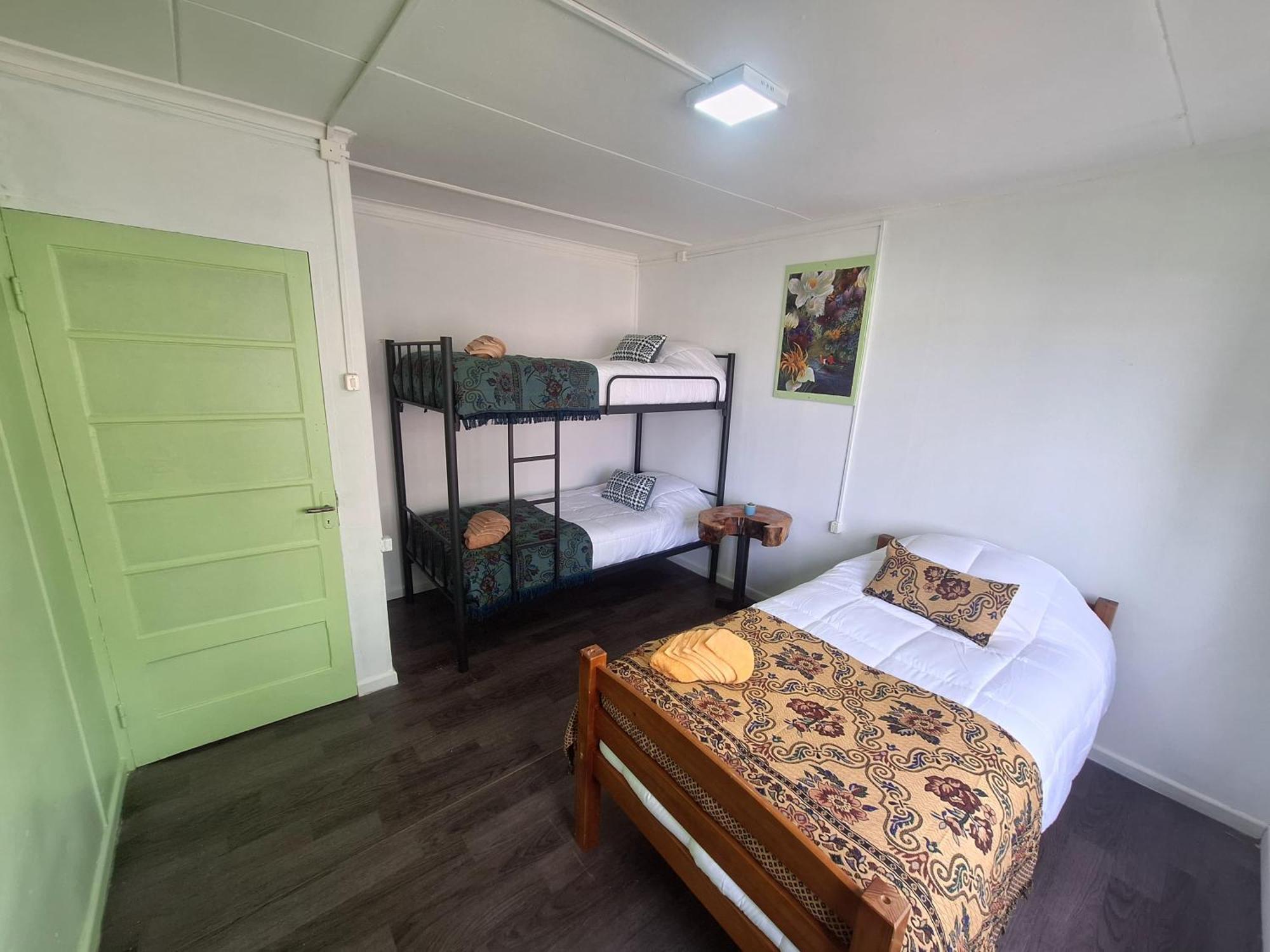 Hostel Kuntur Puerto Natales Kültér fotó